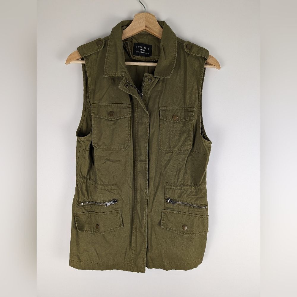 LOVE TREE Women's Green Military-Style Vest Jacket With Pockets Size Medium